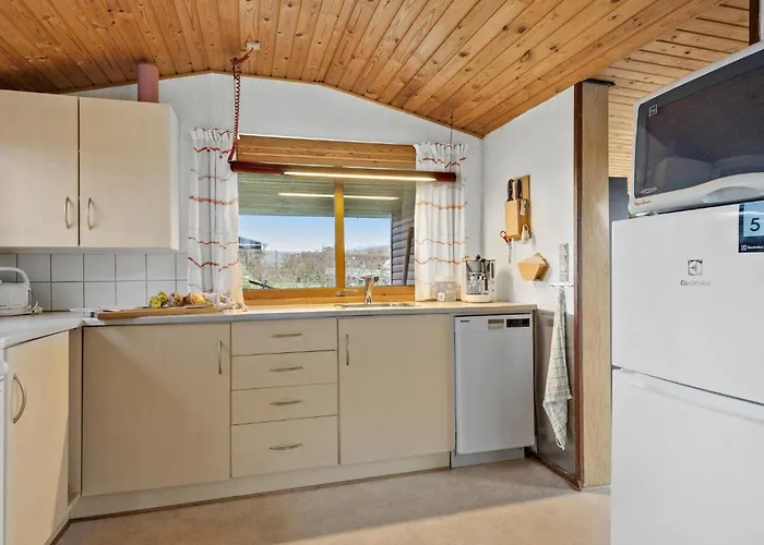 Cozy In With Wifi Feriehus Bogense